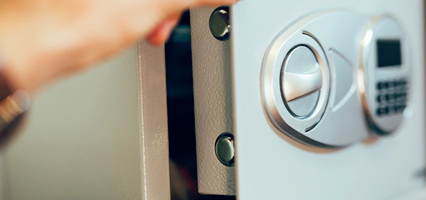 Fingerprint Safe Openers in Arvin, CA