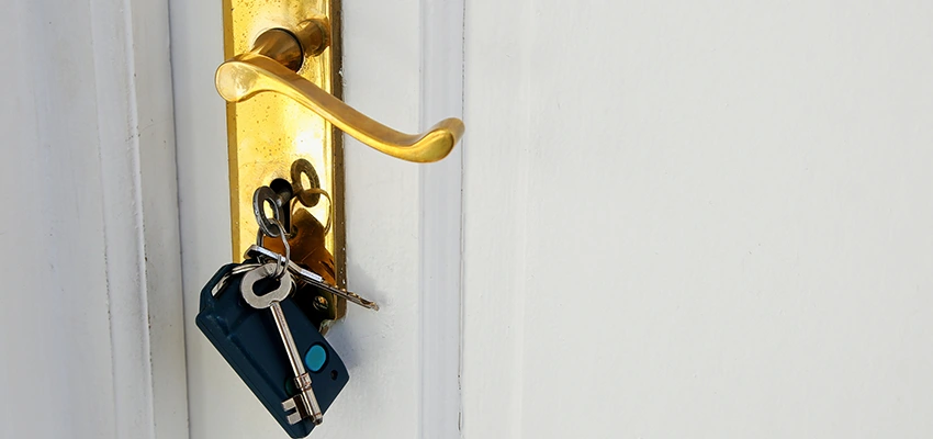 Broken Door Key Extraction in Arvin, CA